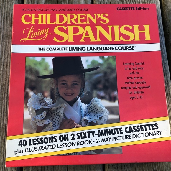 1986 vintage CHILDREN's LIVING SPANISH - Language Course / Cassette Edition - Picture 1 of 9